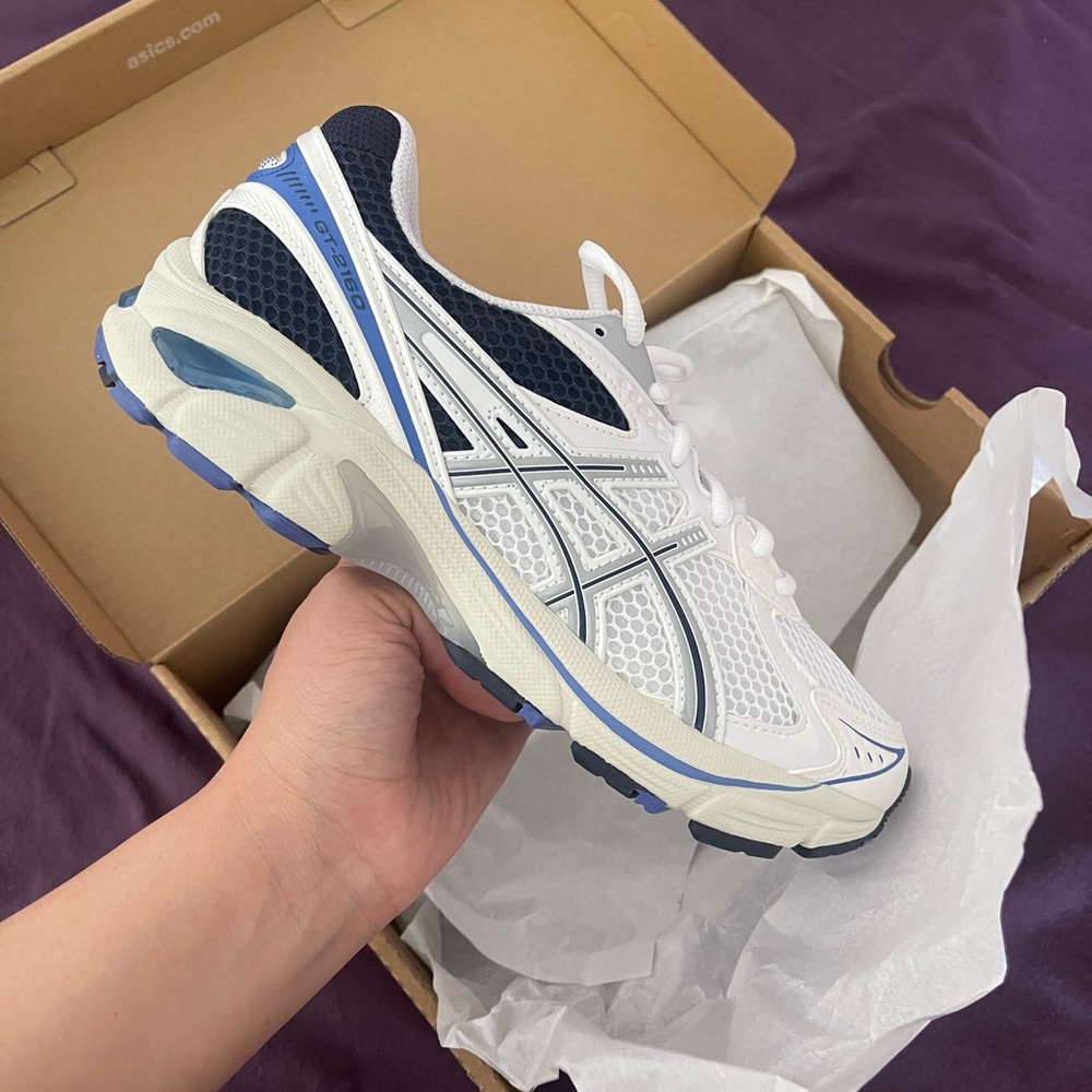 Women’s ASICS SHOES